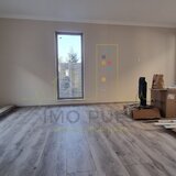 Timis Case despartite prin garaj. 5 camere. 3 bai